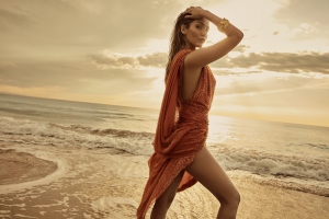 Valero Rioja Photography editorial Rosanna Zanetti Hola 1
